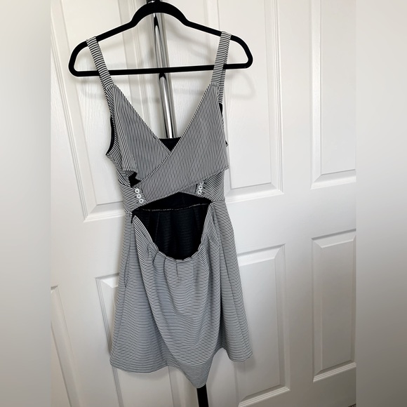 Ark & Co Cut Out Pinstripe dress - Picture 6 of 7